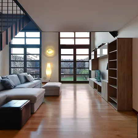 Heart Garden Loft Apartment